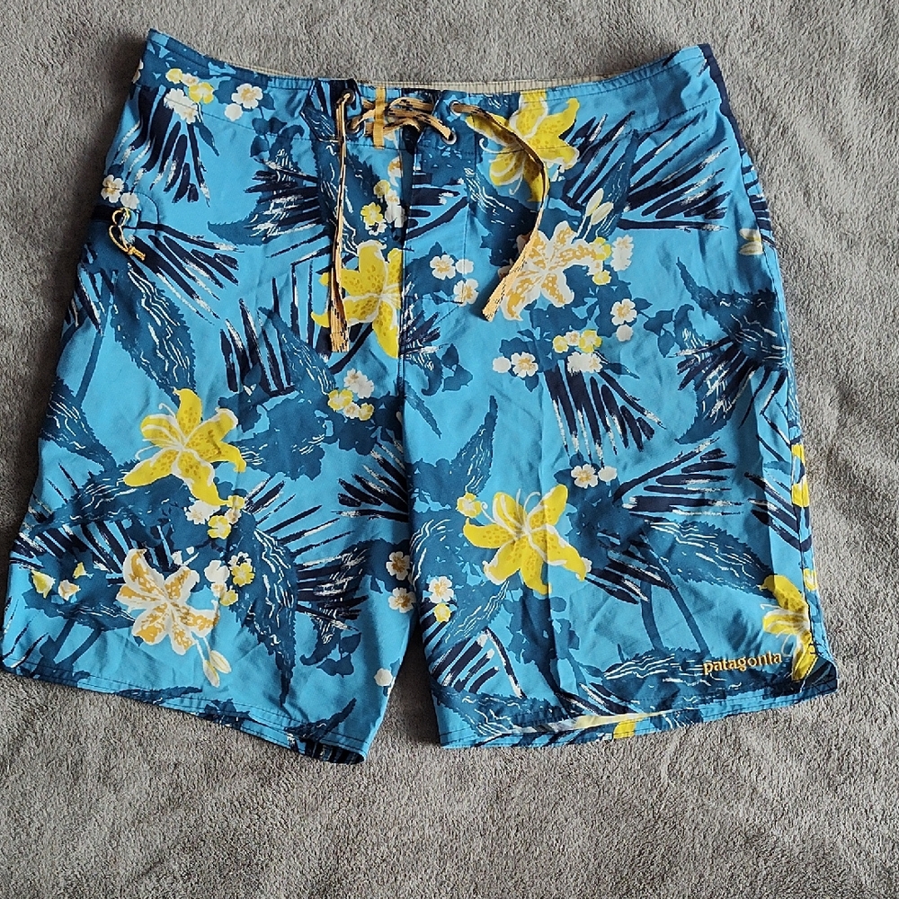 Patagonia Men's Turquoise Swim Shorts with Yellow Floral Print